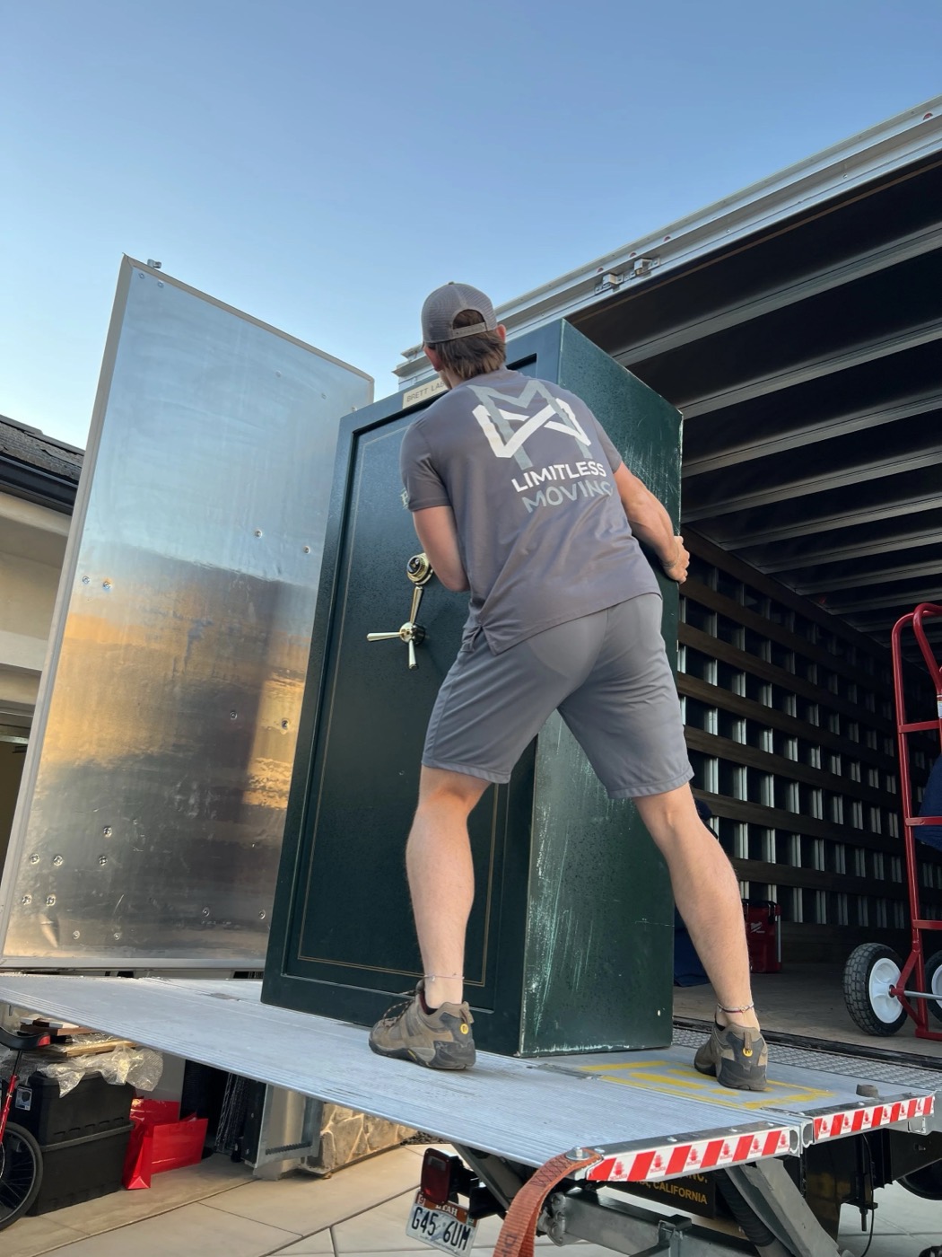 Securing a gun safe on the lift